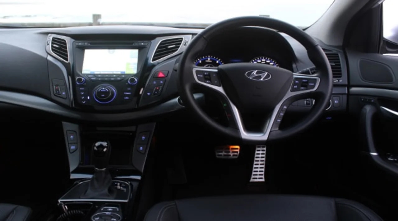 2014 Hyundai i40 Tourer dash